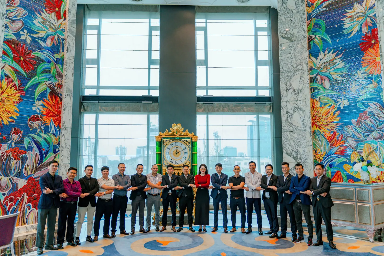 Hình ảnh tập thể tại chương trình XChairman